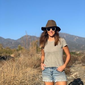 Meet your Posher, Julie